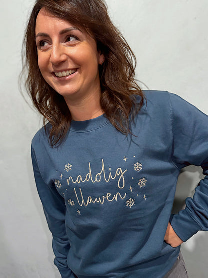 Siwmper 'Nadolig Llawen' Plu Eira (OEDOLYN)